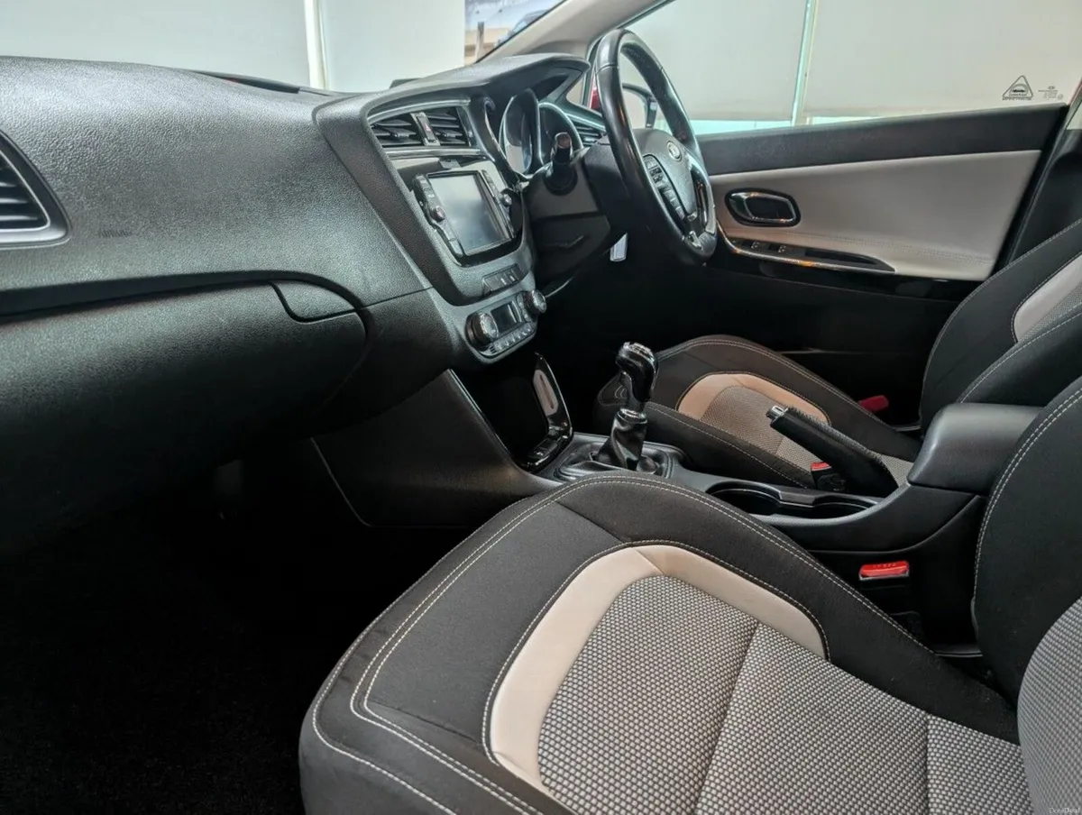 Kia Ceed 1.6 EX Diesel Estate - Image 6