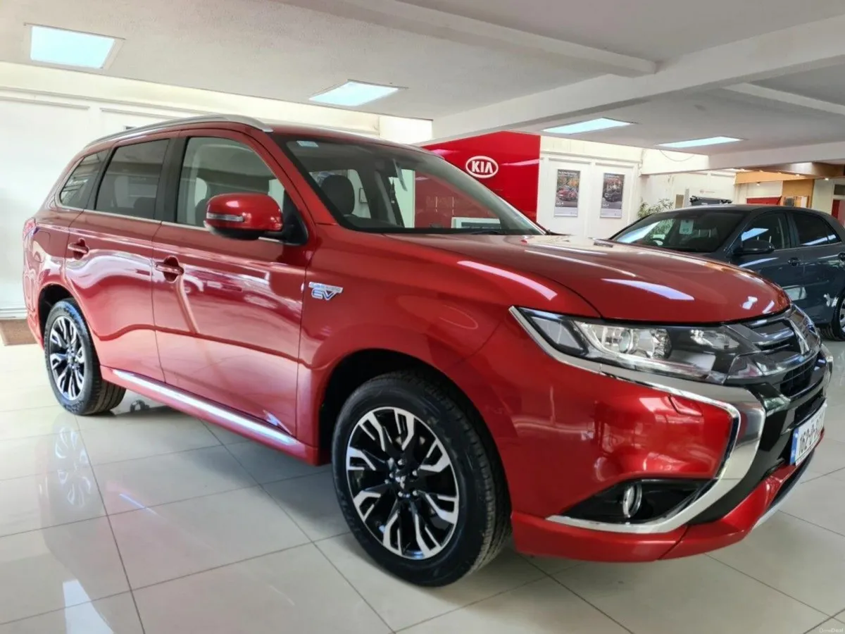 Mitsubishi Outlander PHEV Gx3h 200bhp Auto - Image 3