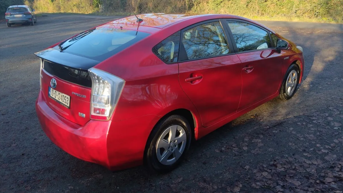 Toyota Prius Hybrid Auto. Brand New NCT. - Image 4