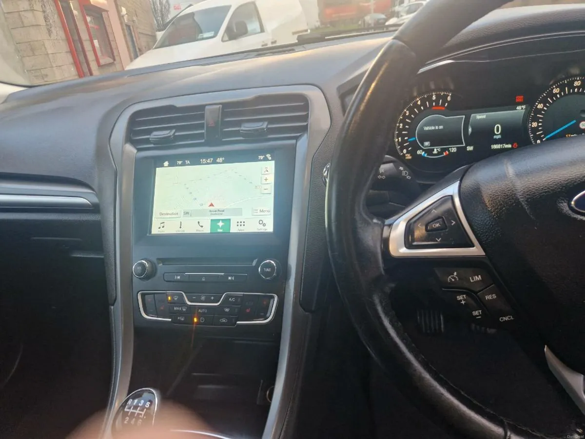 Ford Mondeo estate titanium spec - Image 3