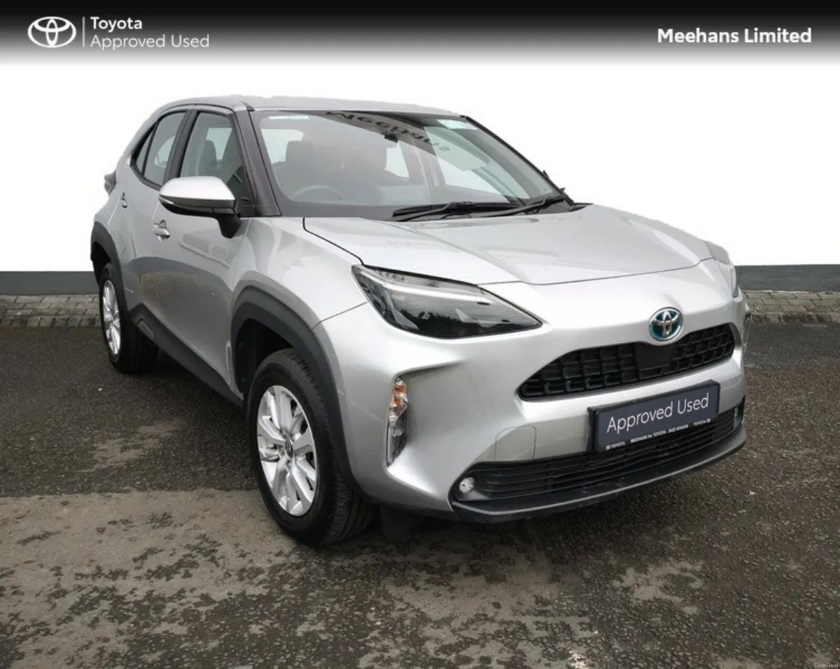 Toyota Yaris Cross YARIS CROSS LUNA - Image 1