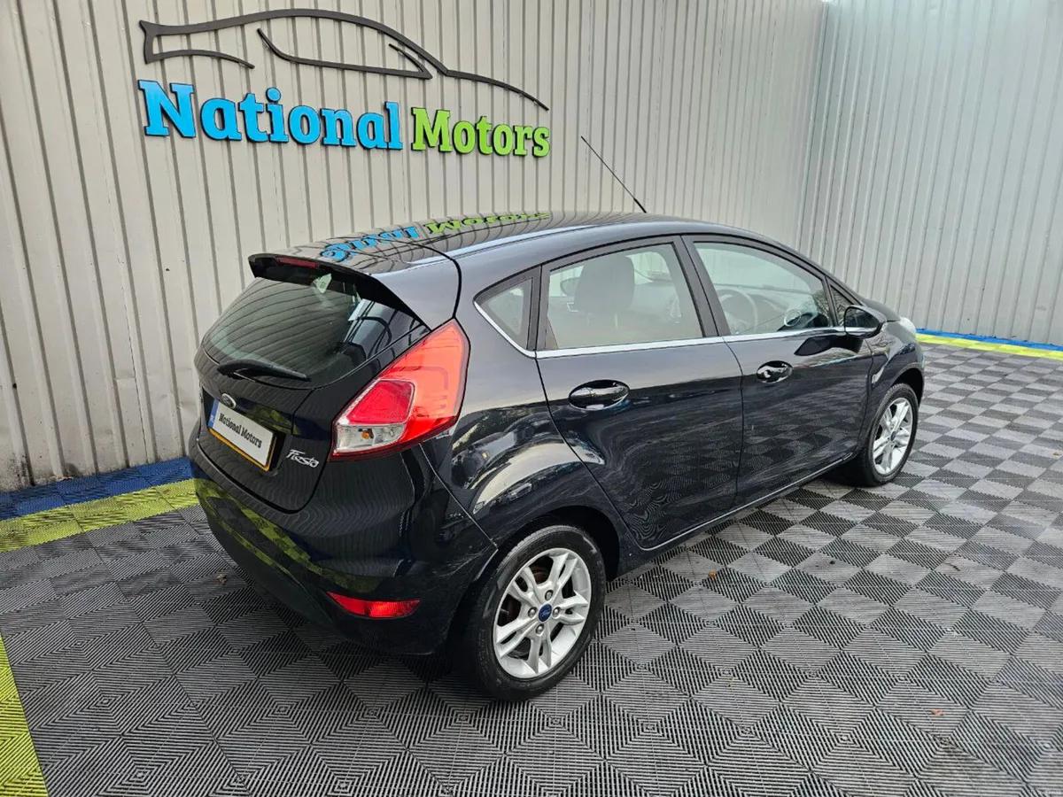2015 Ford Fiesta 1.0 Petrol ZETEC - Image 3