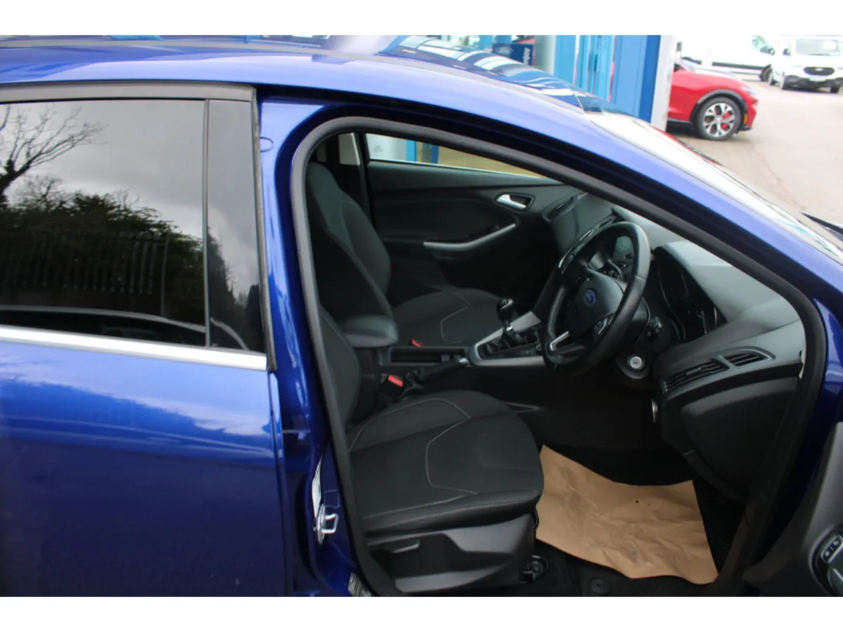 Ford Focus 1.0 ZETEC EDITION 125PS 5DR T - Image 6