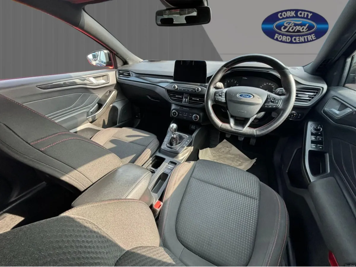 Ford Focus ST-LINE EDITION 5DR 1.0T1 1.0T125 MHE - Image 3