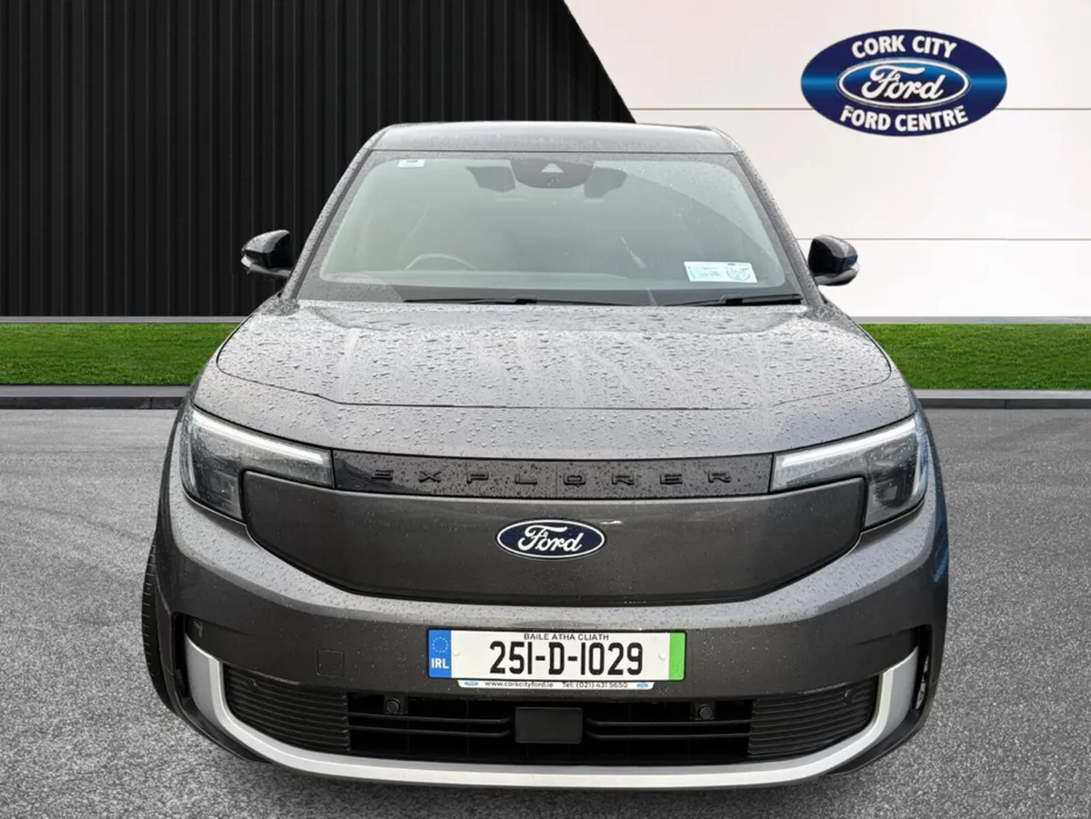 Ford Explorer PREMIUM 77KWH EXTENDE - Image 2