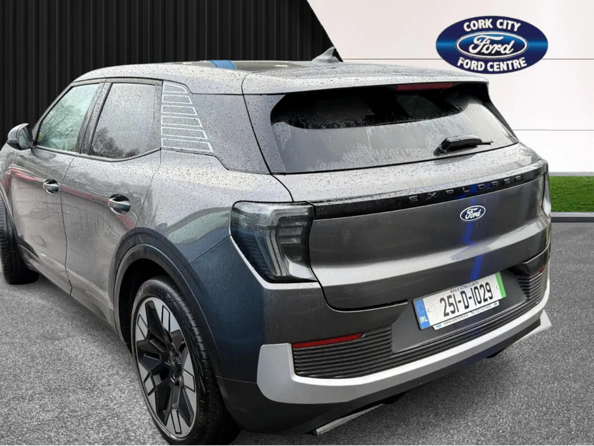 Ford Explorer PREMIUM 77KWH EXTENDE - Image 4