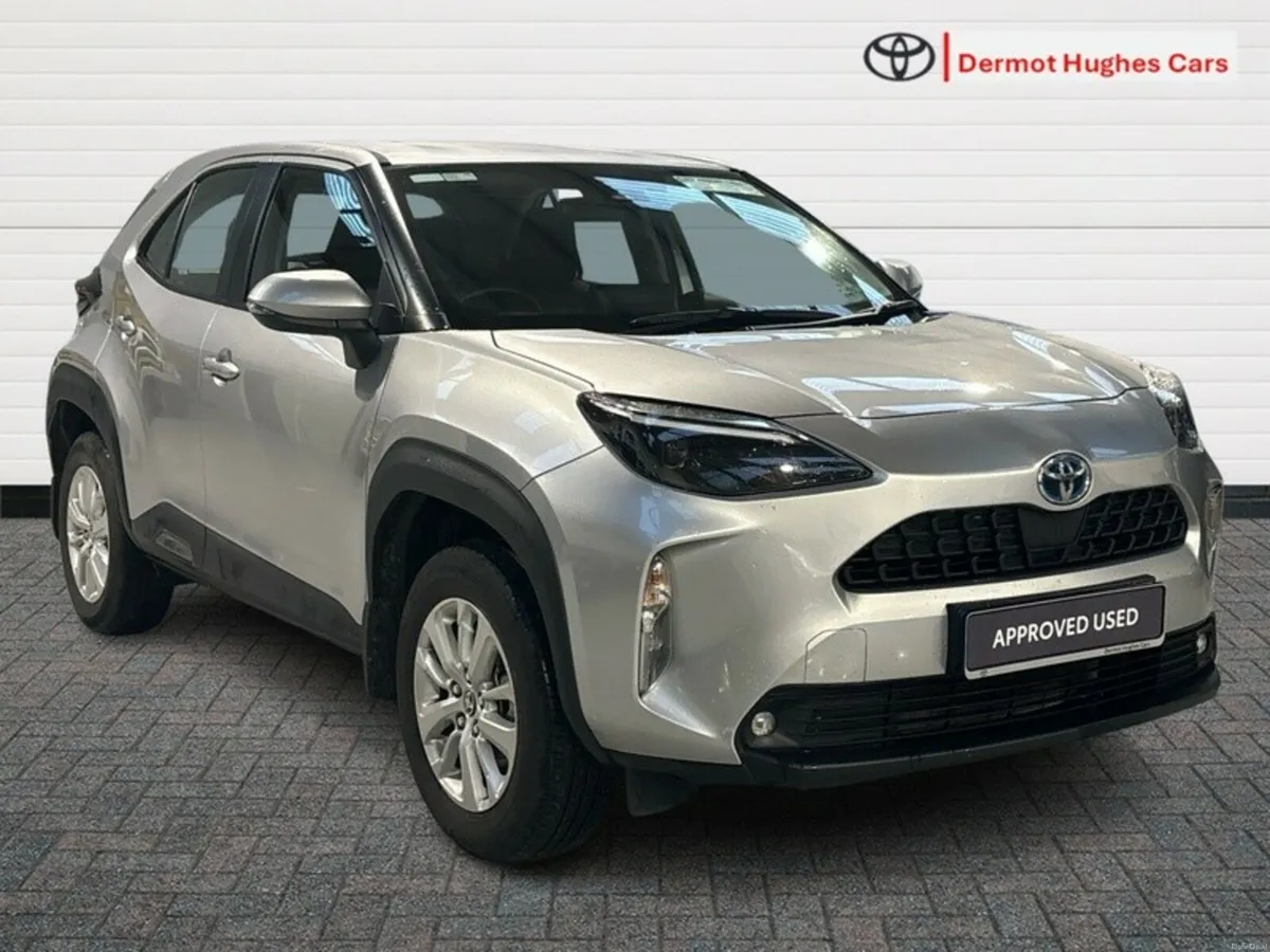 Toyota Yaris Cross LUNA HYBRID 4DR AUTO - Image 1
