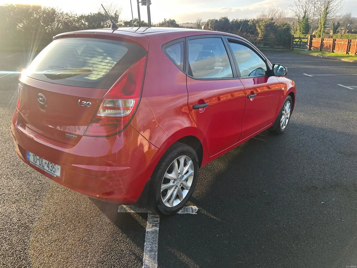 Hyundai i30 2010 - Image 4