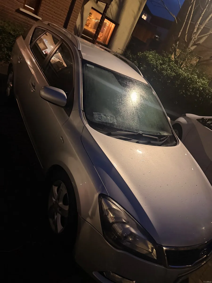 Kia Ceed 2011 - Image 4