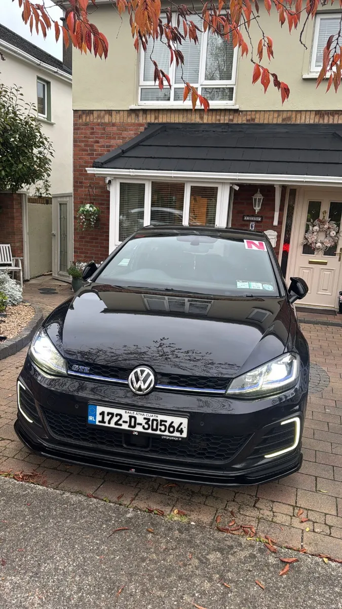 Volkswagen Golf GTE 2017 - Image 2