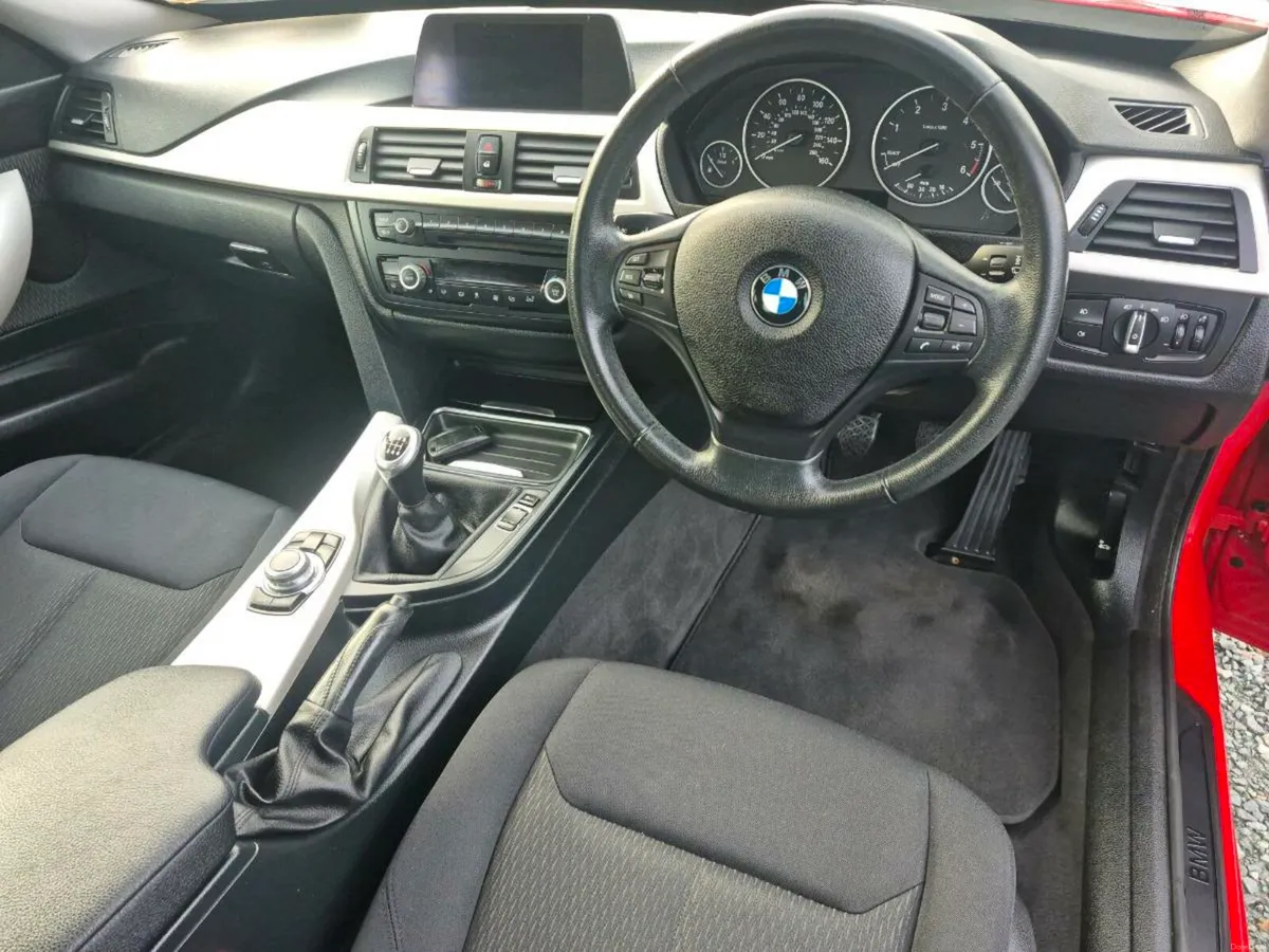 BMW 318-D GRAN TURISMO - Image 2