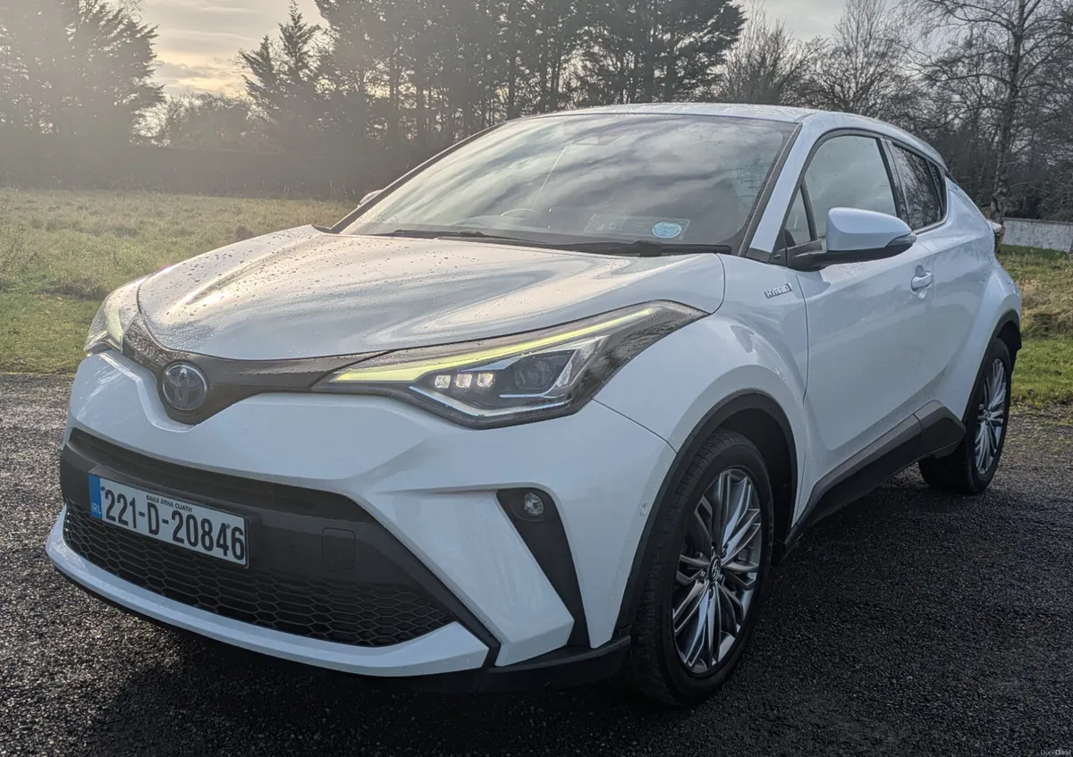 Toyota C-HR SOL 2022 / AUTO/ NEW NCT 03/28 - Image 4
