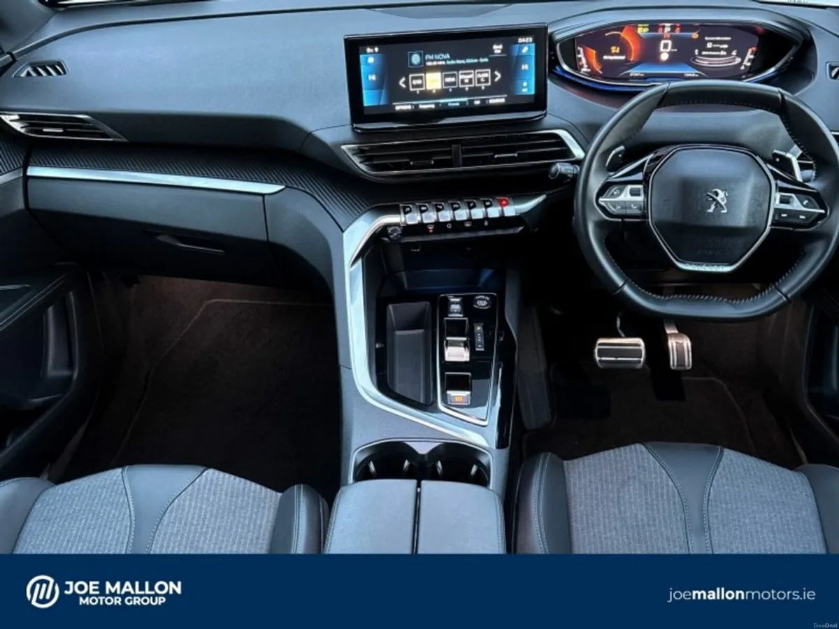 Peugeot 5008 1.2 Hybrid 136bhp E-DCS6 Allure - Image 4