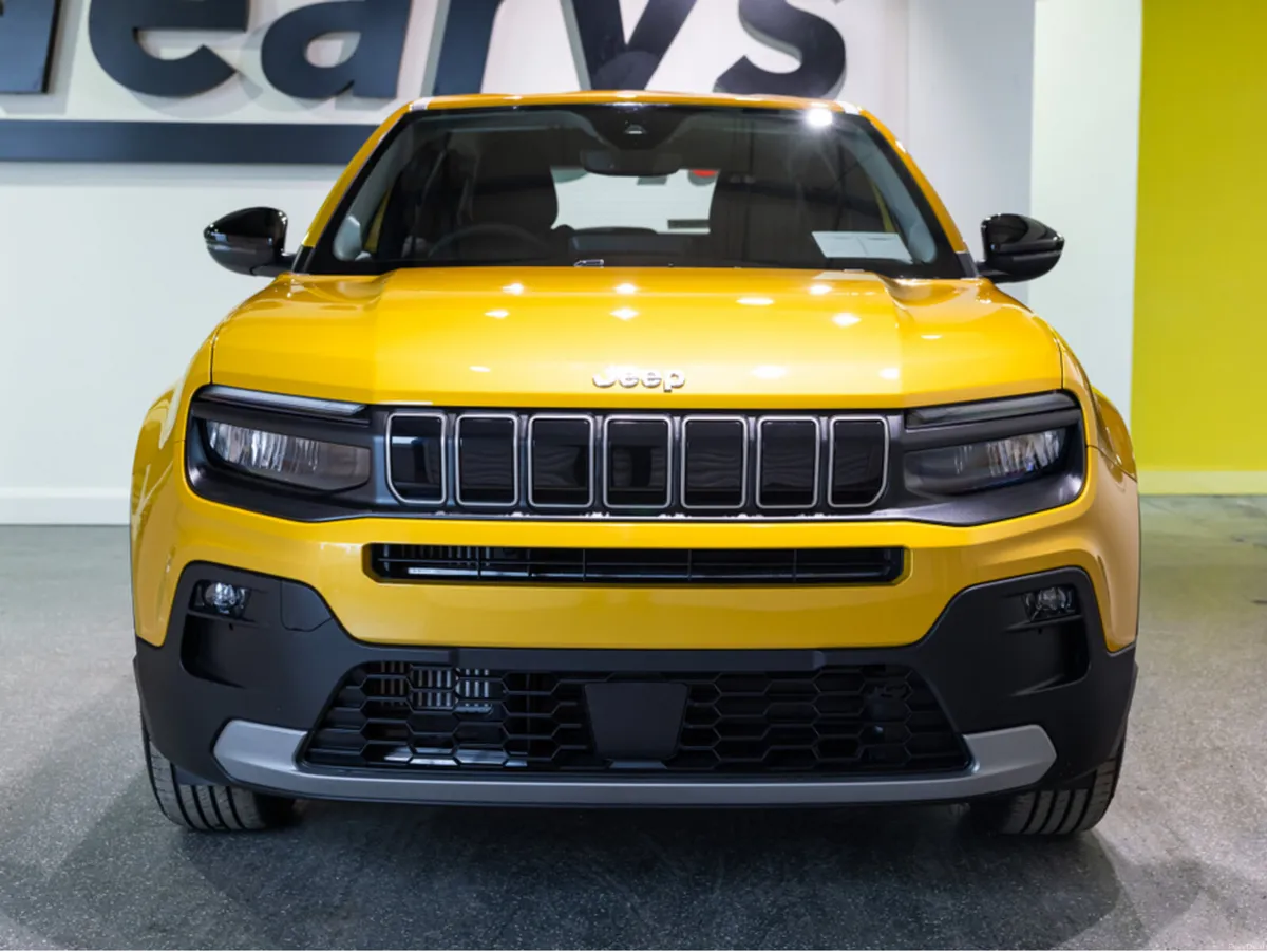 Jeep Avenger HYBRID ALTITUDE 1.2 AT - Image 2