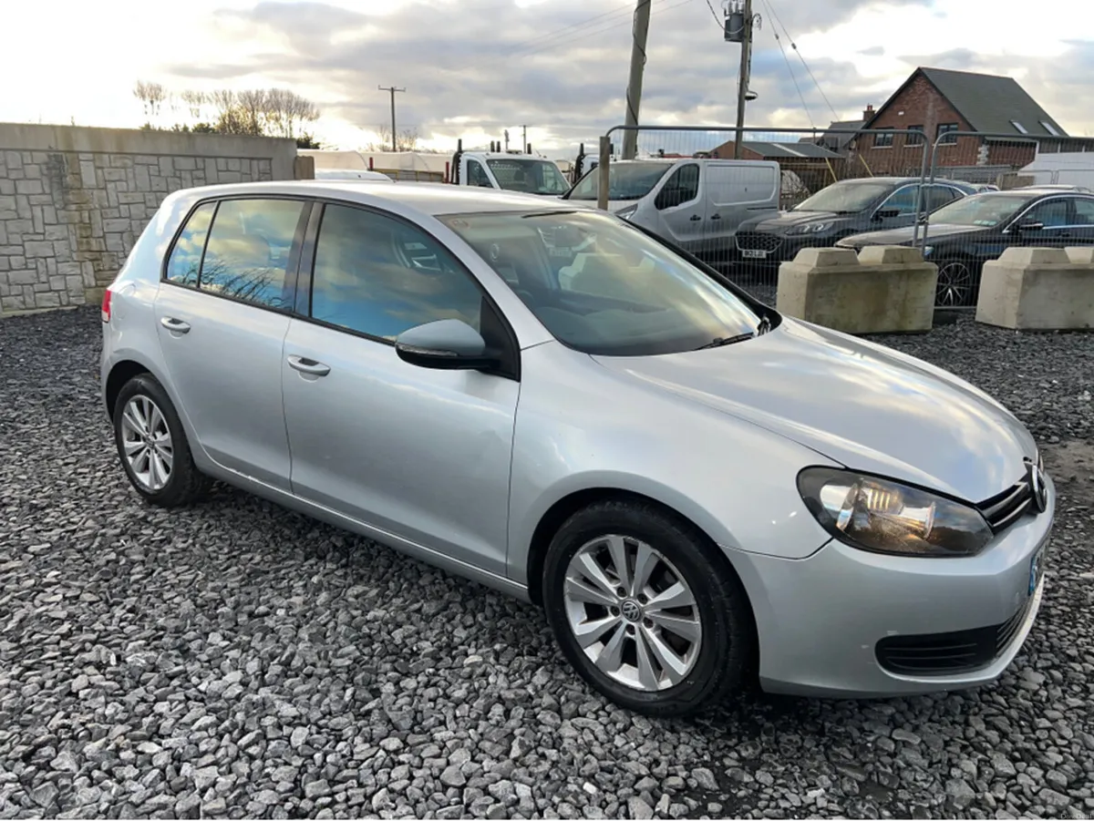 Volkswagen Golf 1.4 TSI S 120BHP DSG 5DR - Image 1