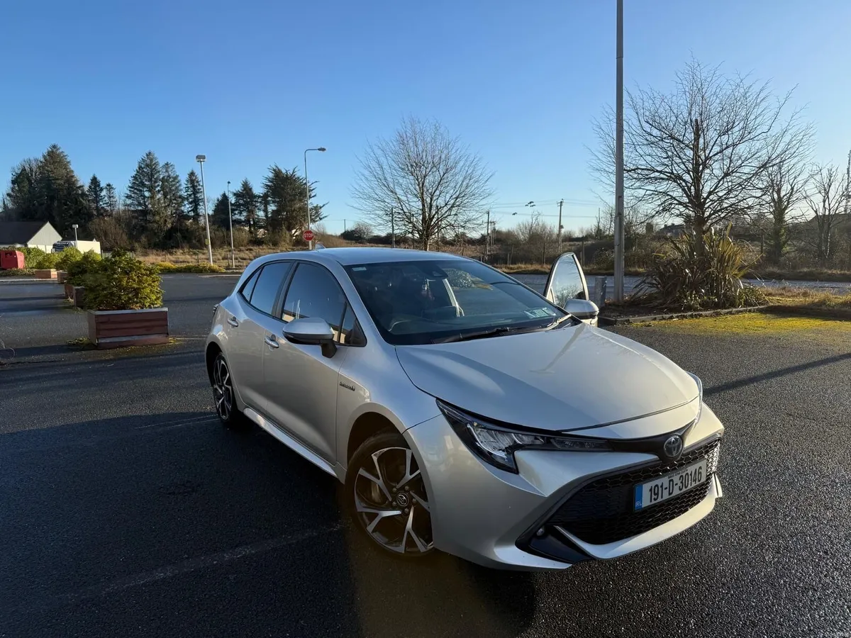 Toyota Corolla 2019 - Image 2