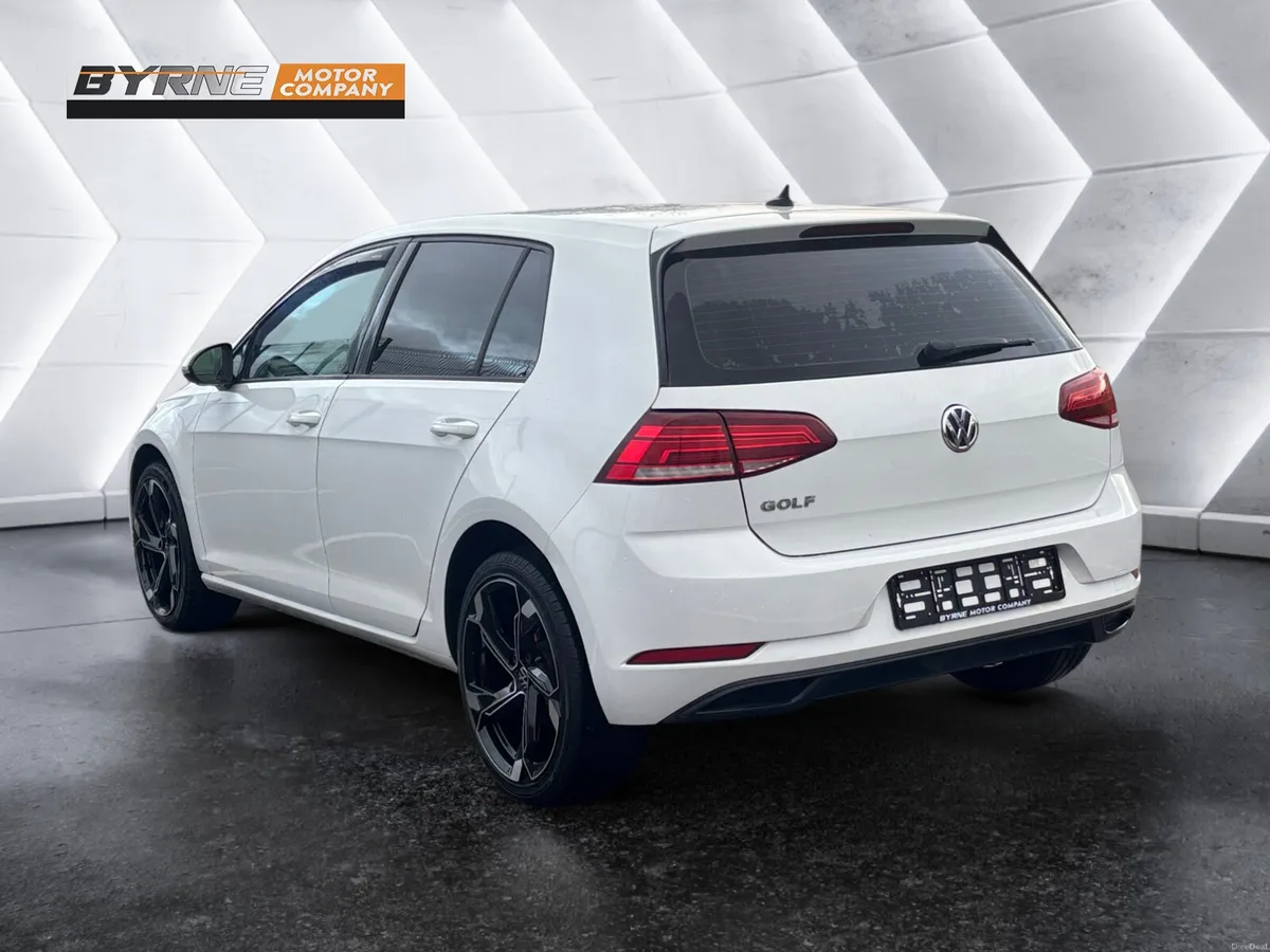VOLKSWAGEN GOLF 1.6 TDI 2018 - Image 2