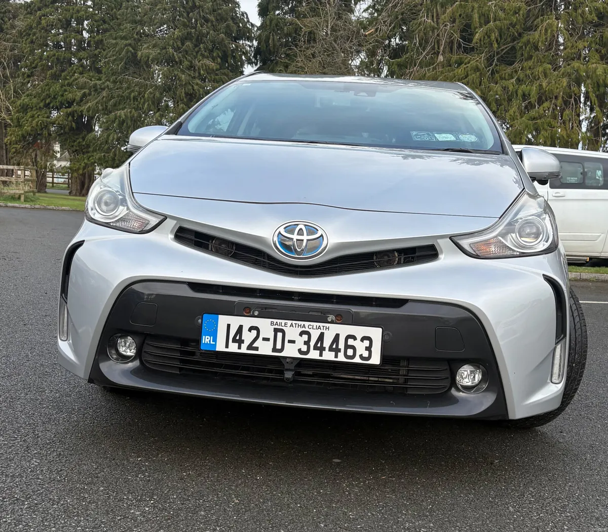 Toyota Prius 2014 - 7 Seater - Image 2