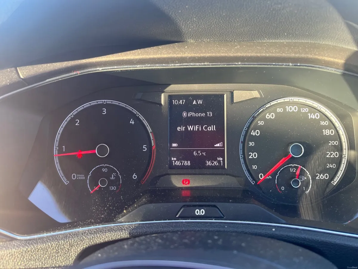 Volkswagen T-Roc 2018 - Image 3