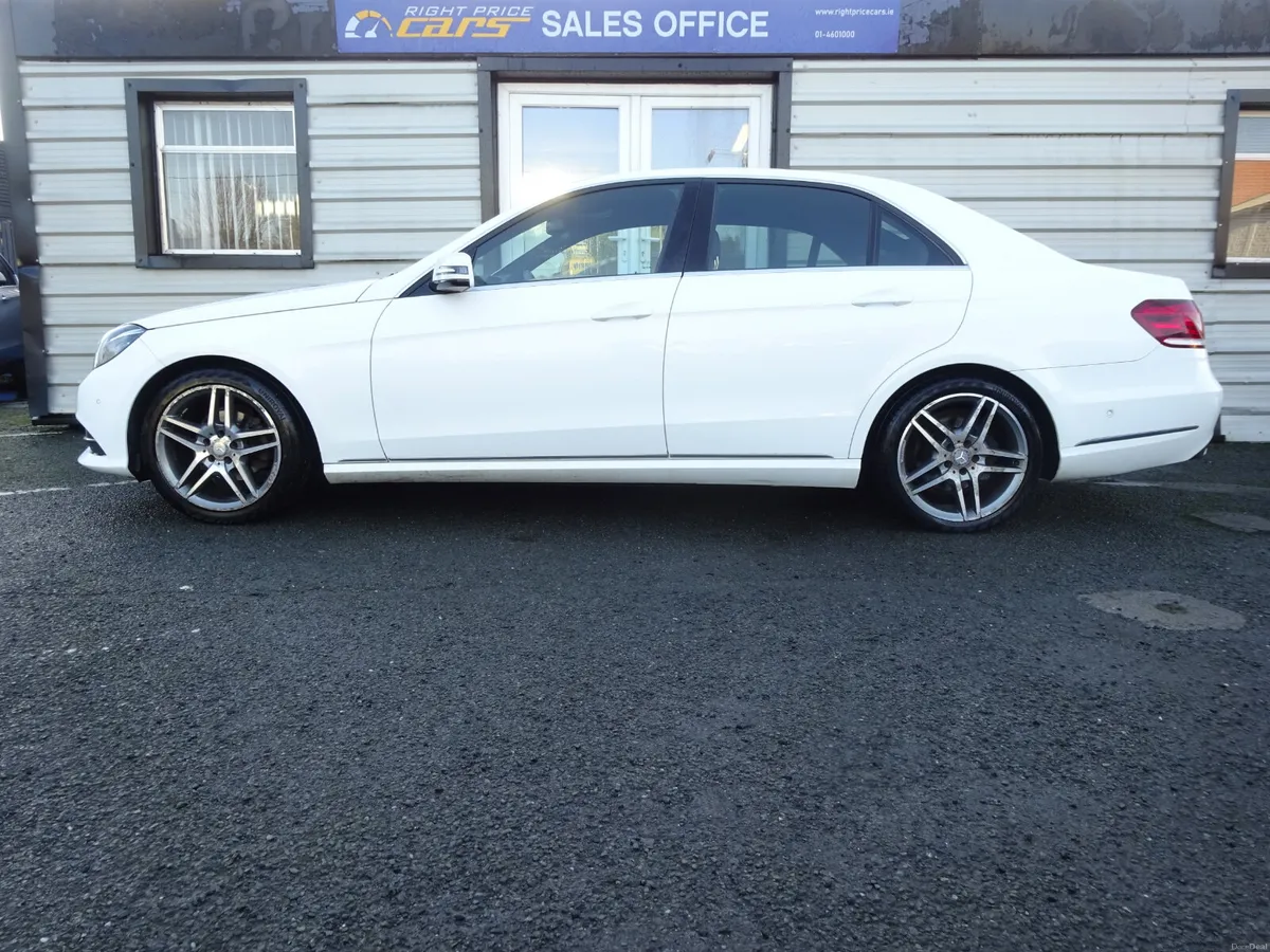MERCEDES E220 CDI SE SALOON  AUTOMATIC - Image 4