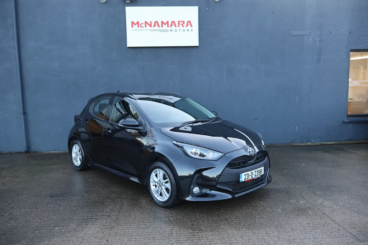 Toyota Yaris Hybrid Luna Auto 12 months Warranty - Image 1