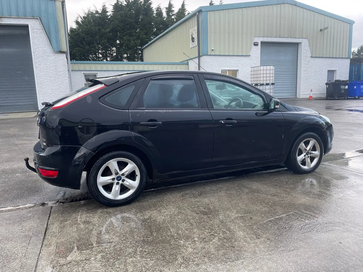 2010 ford focus NCT  10,26  tax 02.26 - Image 2
