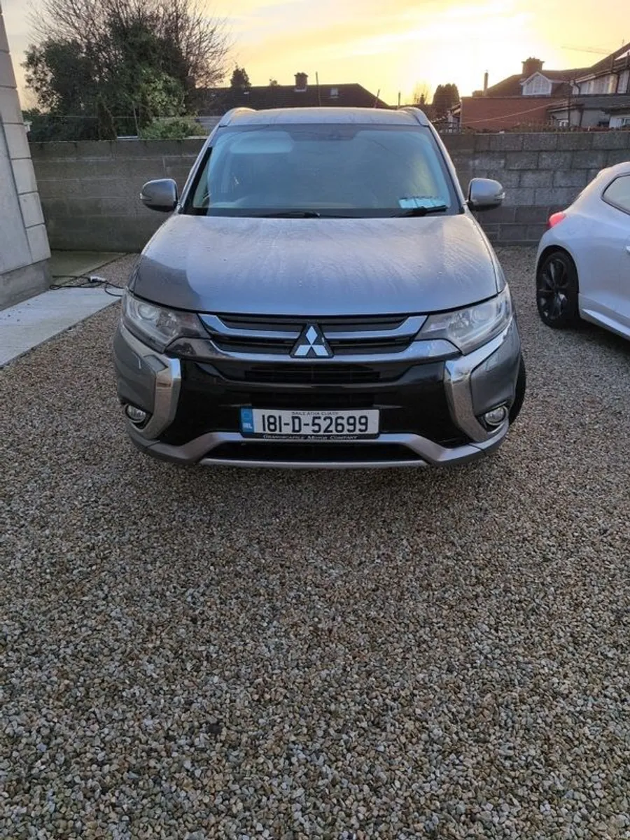 2018 Mitsubishi Outlander new nct - Image 2