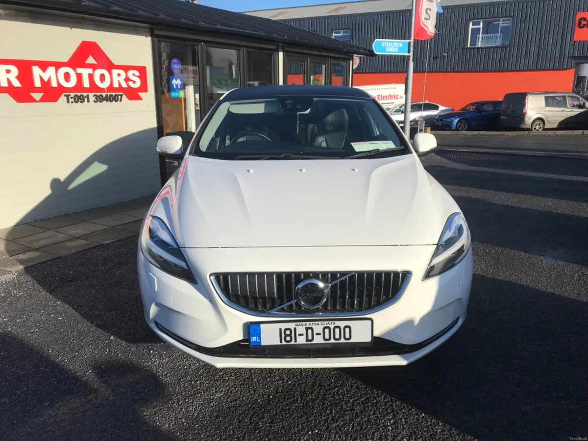 2018 VOLVO V40 AUTOMATIC TURBO DIESEL - Image 4