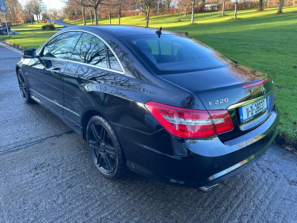 2011 Mercedes E220 Auto  Coupe AMG - Image 4