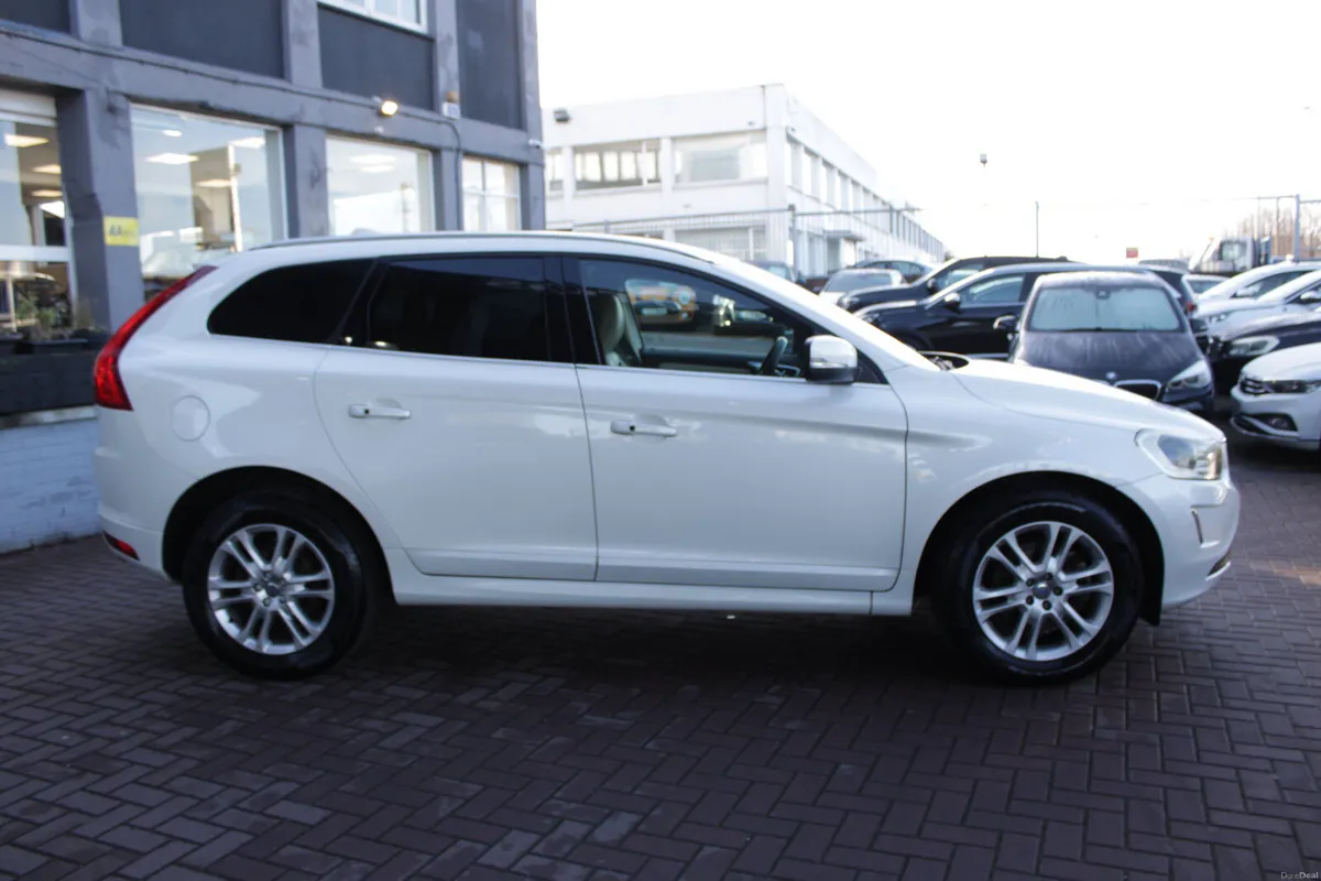 2.0D4 SE LUXURY 5DR ESTATE AUTOMATIC WITH FULL TAN - Image 3