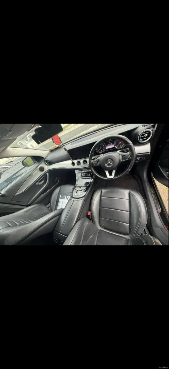 Mercedes-Benz E-Class 2017 - Image 2
