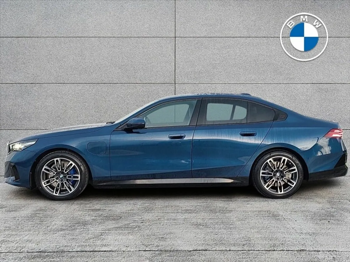 BMW 5-Series 530e M Sport - Image 3