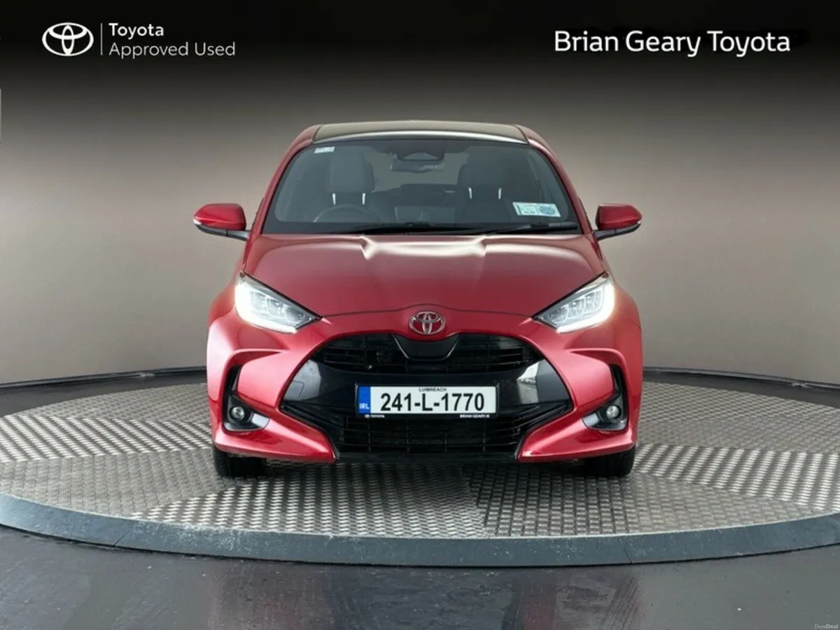 Toyota Yaris HYBRID PLATINUM *TOP SPEC* - Image 5