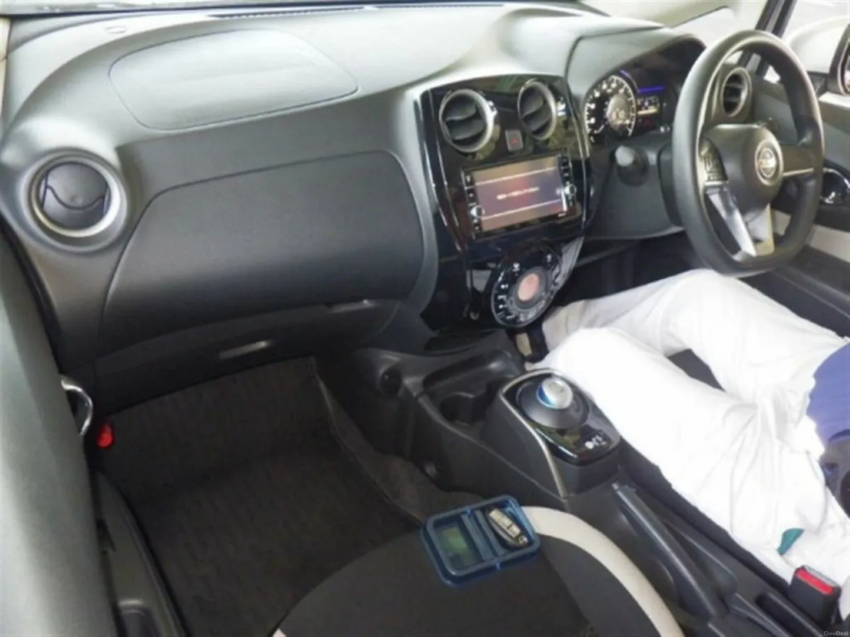 Nissan Note E-POWER HYBRID - 360 REVERSE CAMERA - Image 3