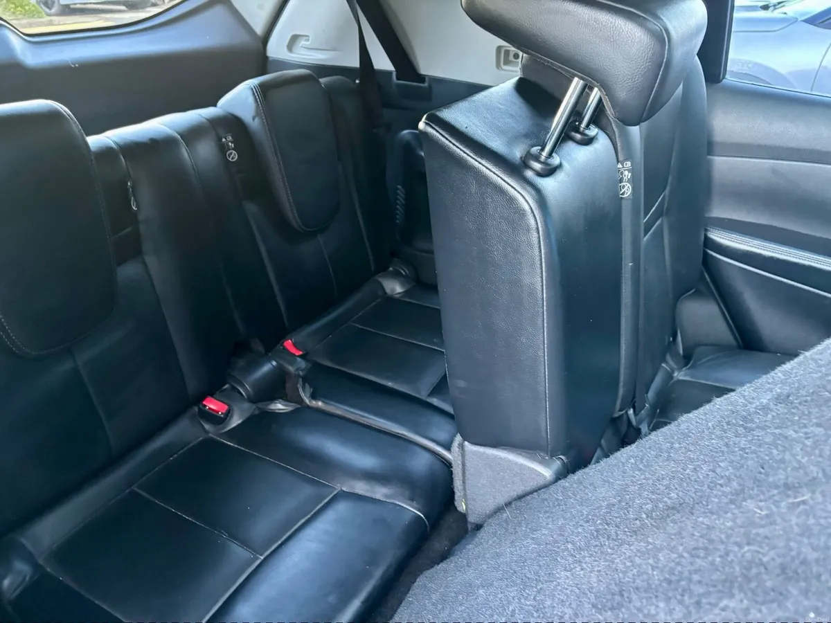 Nissan X-Trail 2014 - 7 Seater - Image 2