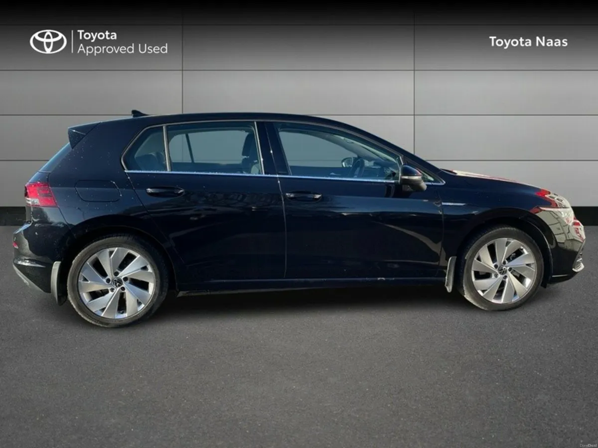 Volkswagen Golf STYLE 2.0 TDI 115HP 5DR - Image 3