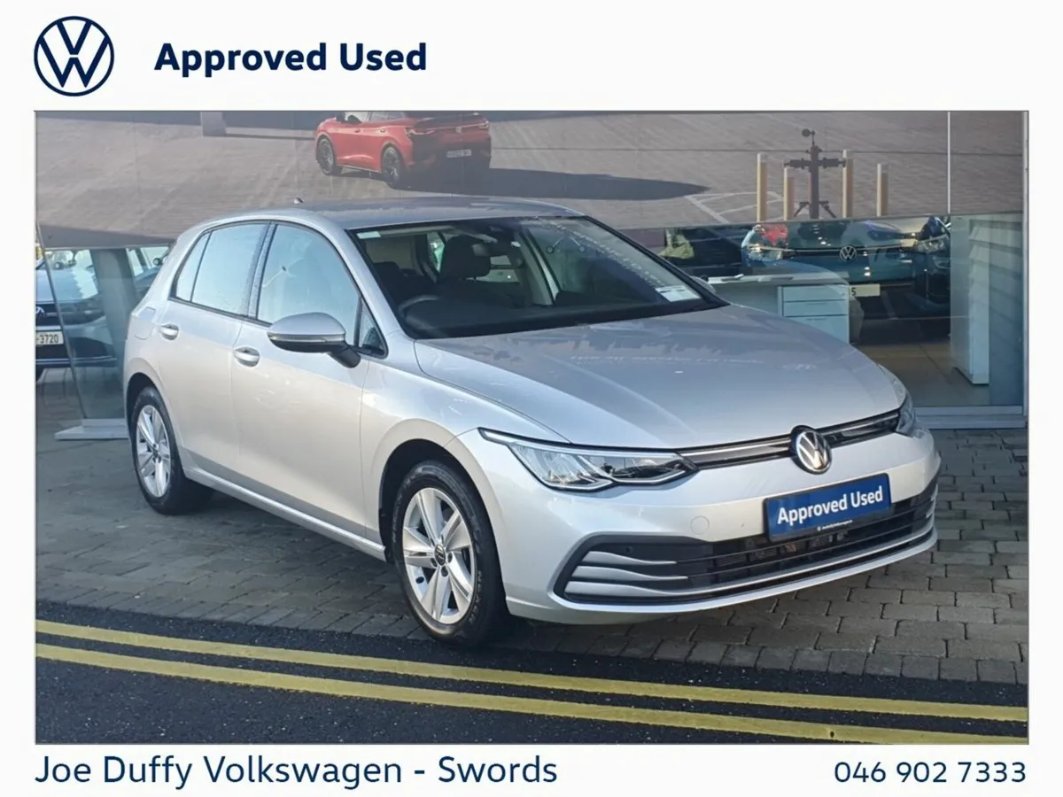 Volkswagen Golf 1.0 TSI 110HP Life - Image 1