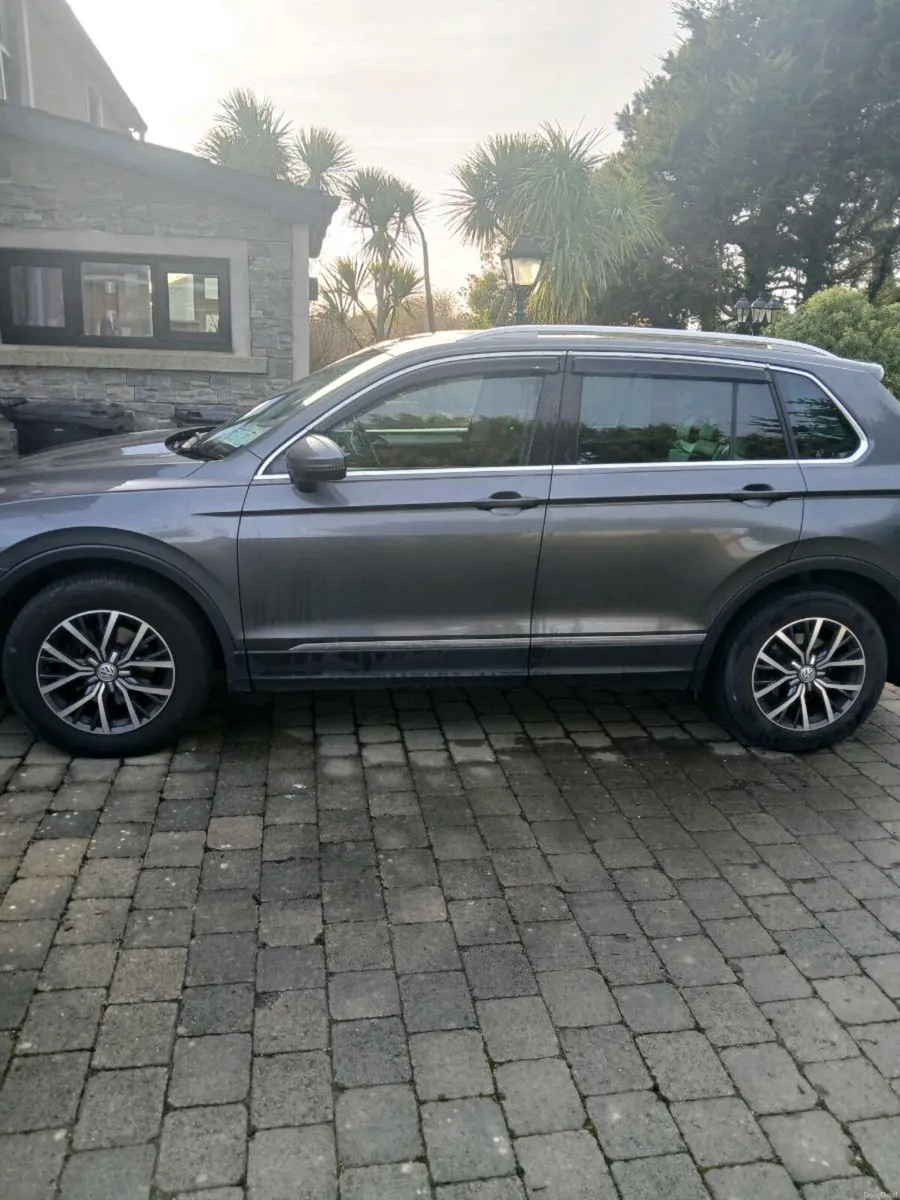 Volkswagen Tiguan - Image 1