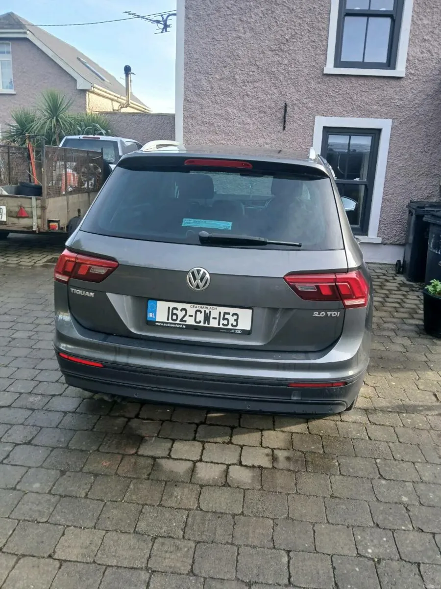 Volkswagen Tiguan - Image 2