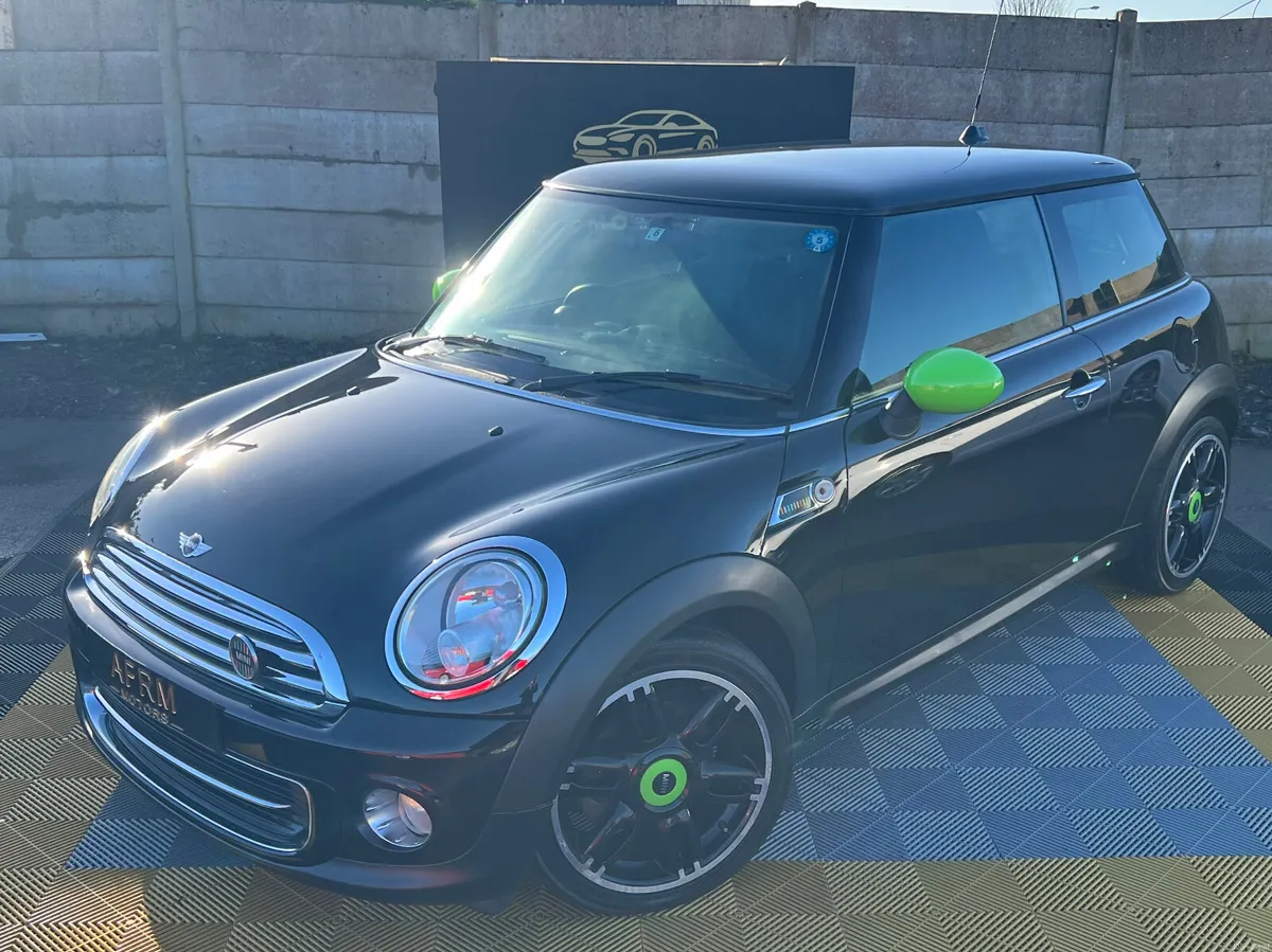 Mini Cooper 1.6 Auto Petrol - Image 2
