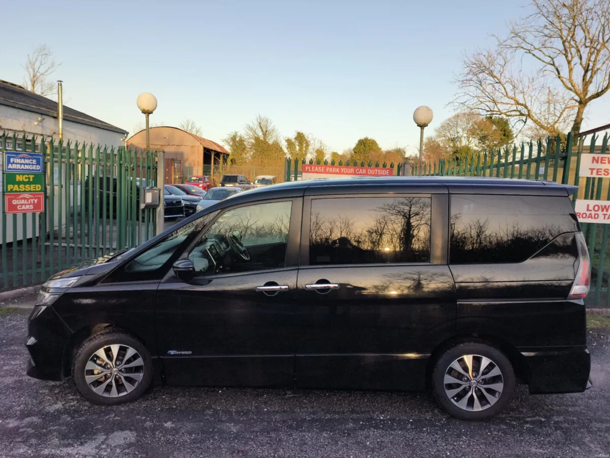 Nissan Serena Highway Star V  8 Seater Hybrid !!! - Image 4