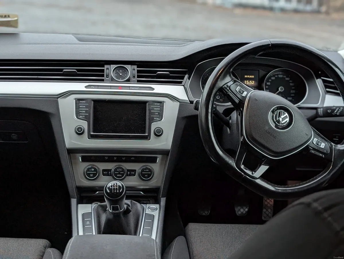 2015 Volkswagen Passat 1.6 Diesel Comfortline BE - Image 4