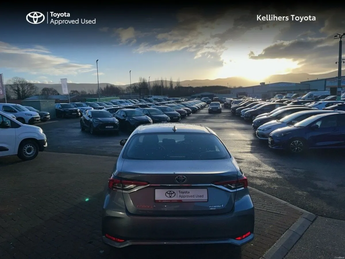 Toyota Corolla LUNA SALOON 4DR AUTO - Image 4