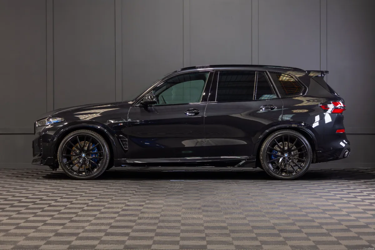 2026 BMW X5 X-Drive 50e M-Sport - Image 3