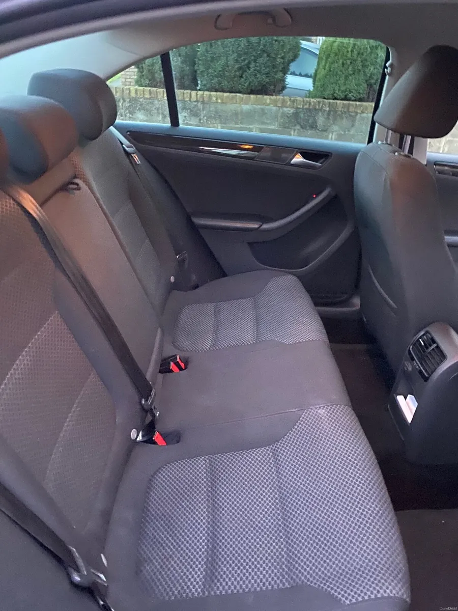 Volkswagen Jetta 2018 - Image 4