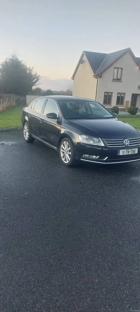 Volkswagen Passat 2011 - Image 1