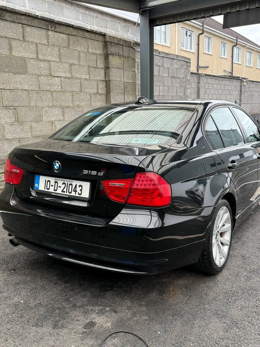 2010 BMW 3 Series - Image 4