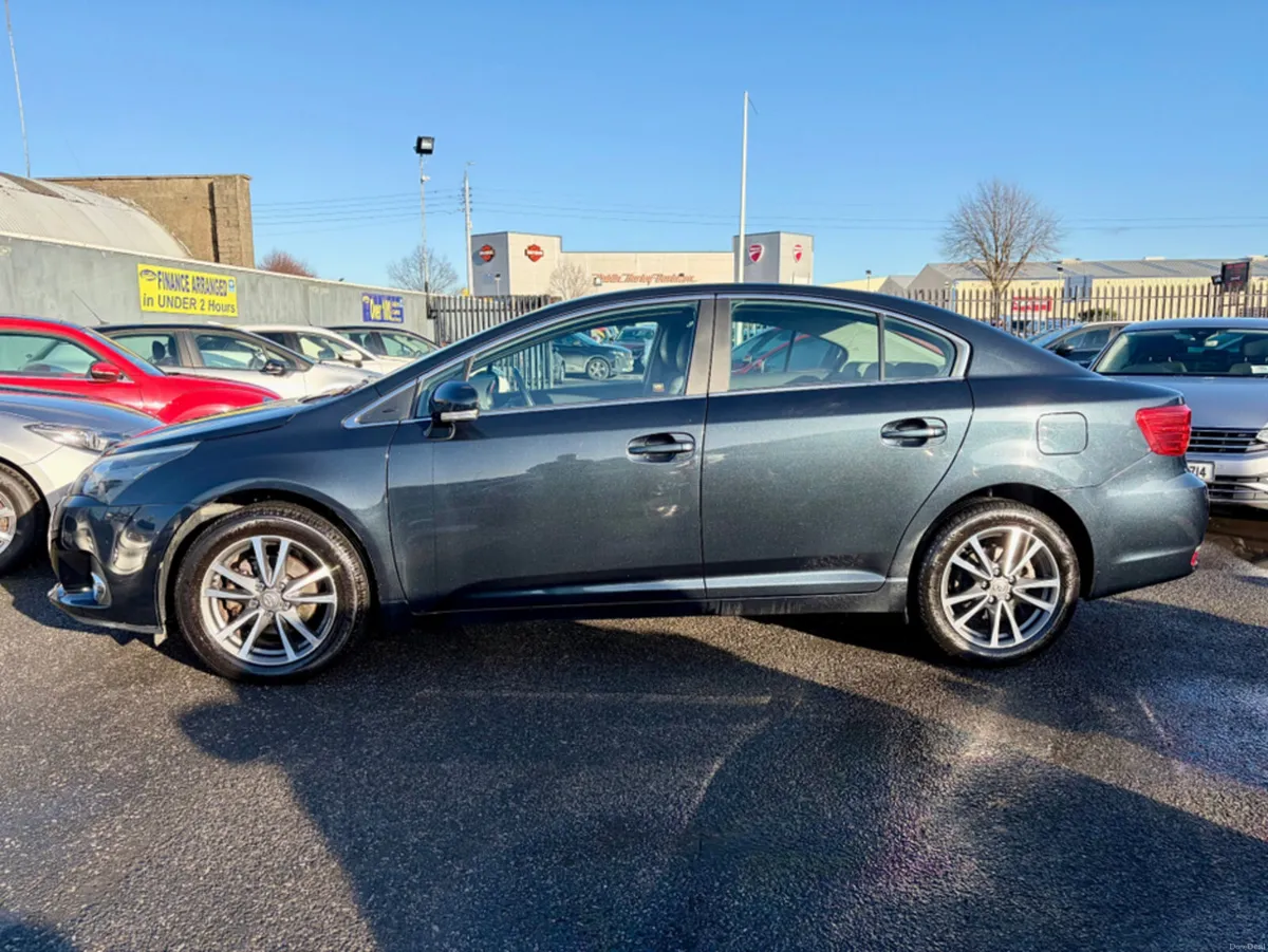 Toyota Avensis 2.0 D-4D LUNA ** IRISH CAR ** REVER - Image 3