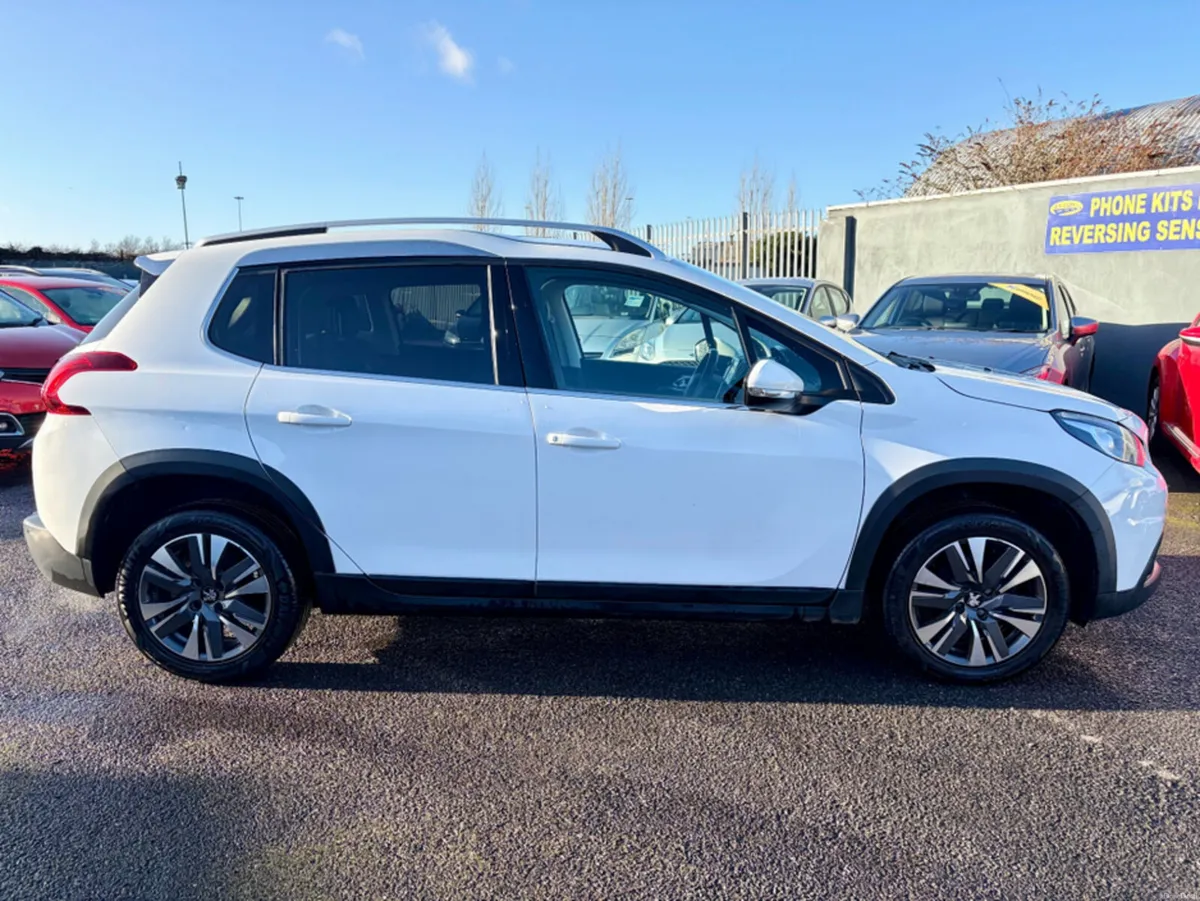 Peugeot 2008 1.2 ALLURE  AUTOMATIC ** TOP SPEC ** - Image 3