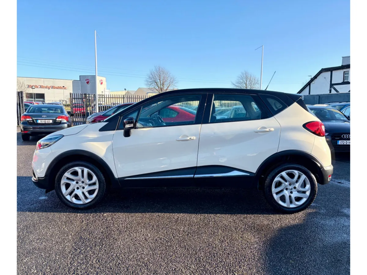 Renault Captur INTENSE 1.5 DCI ** IRISH CAR ** 2 K - Image 3
